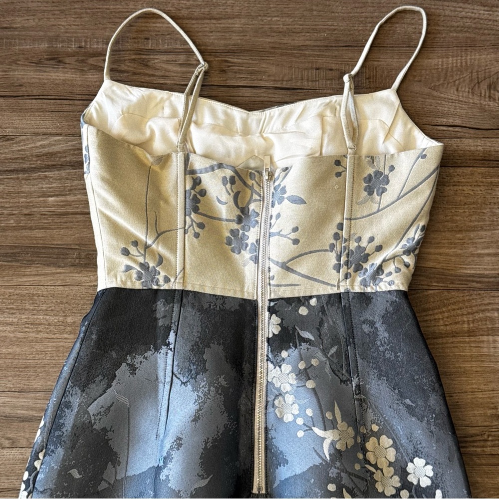 Xioli corset Floral Gray and Cream Dress size XS - Picture 6 of 14